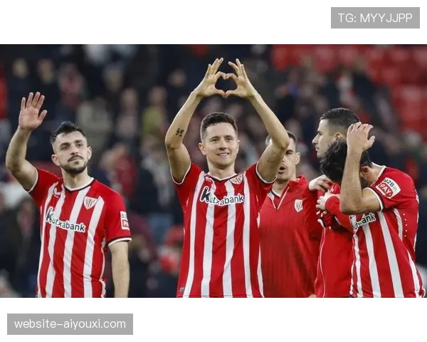 转会传闻：曼联有意毕巴中卫帕雷德斯，违约金高达6000万欧元